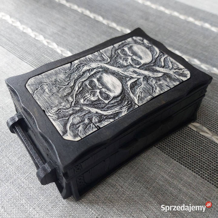 Gotycka Szkatułka z Czaszkami Tworkowa sprzedam