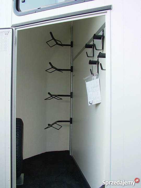 Przyczepa do przewozu koni czterokonna Warszawa