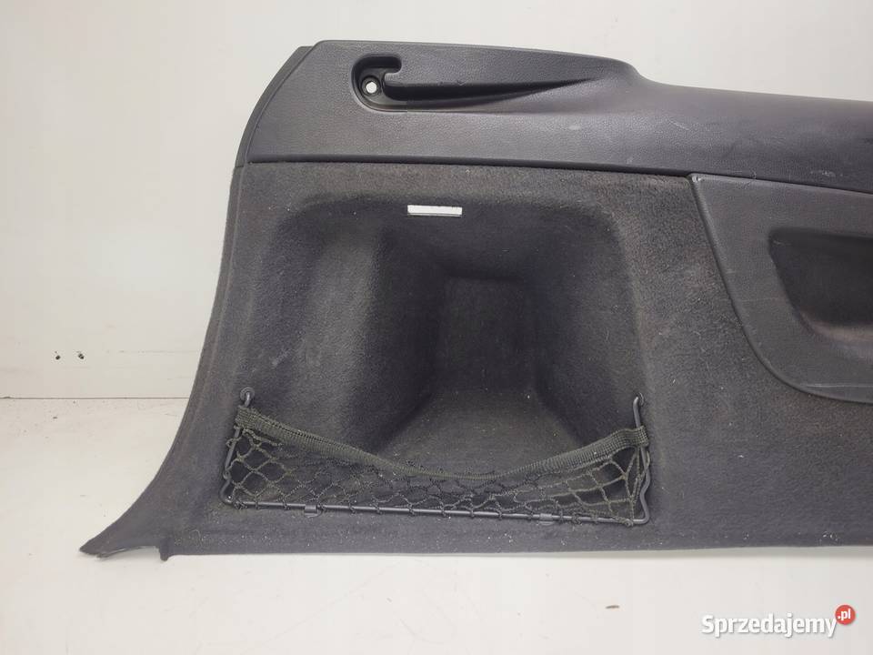 BOCZEK BAGAŻNIKA LEWY AUDI Q7 4L 4L0863879T Przystajń