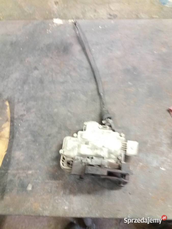 3C2837016A ZAMEK DRZWI PRAWY PRZÓD VOLKSWAGEN Wola sprzedam