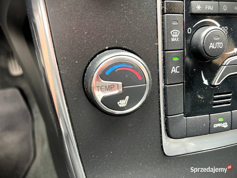 Volvo S60 Podgrzewane fotele Navi Czujniki autoalarm Płock