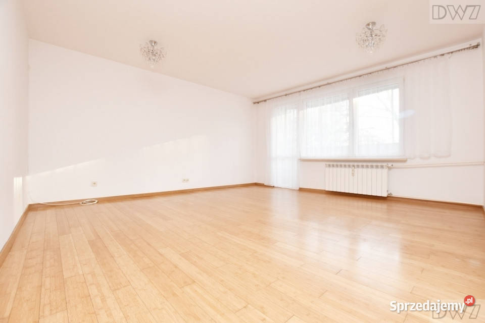 3 pokoddzielna kuchniabalkonDobrego Pasterza Kraków