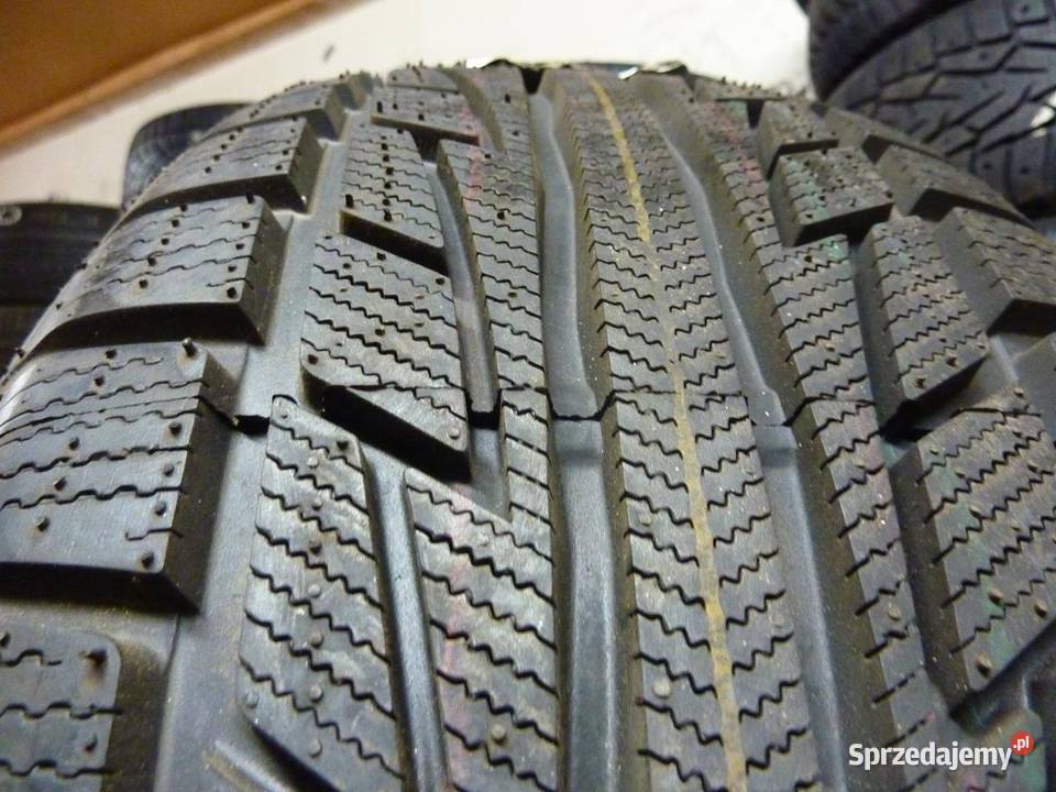 2x Opona nieużywana zimowa 23550R18 NANKANG 299 Motoryzacja Zaścianki