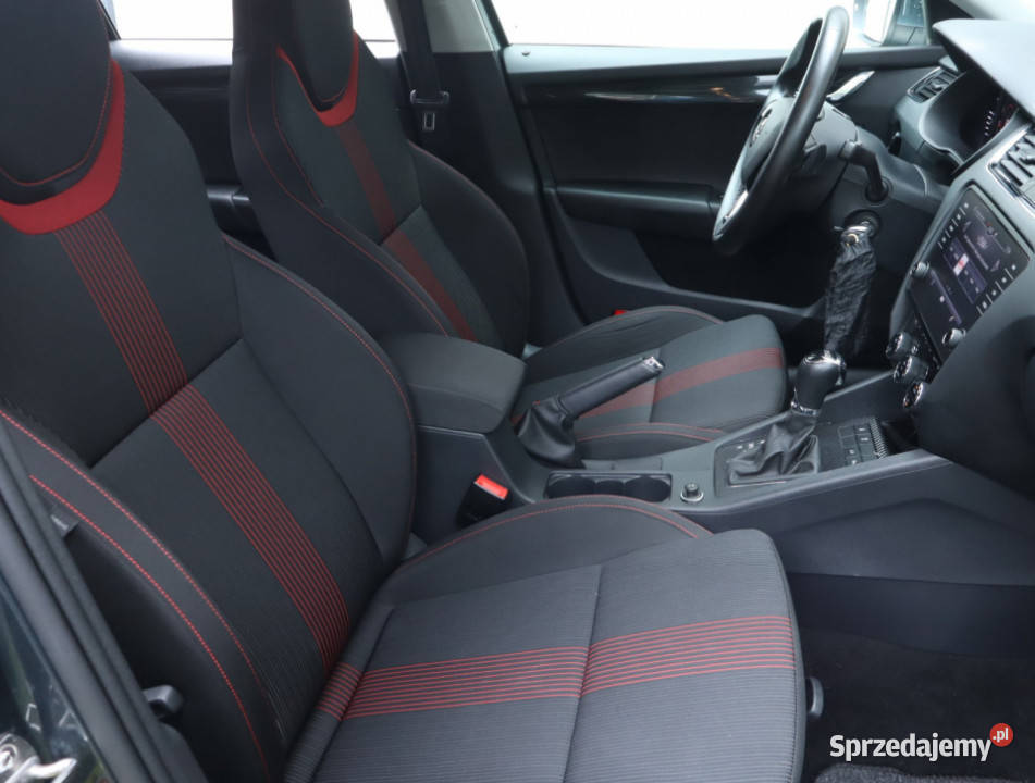 Skoda Octavia 20 TSI relingi dachowe Piaseczno