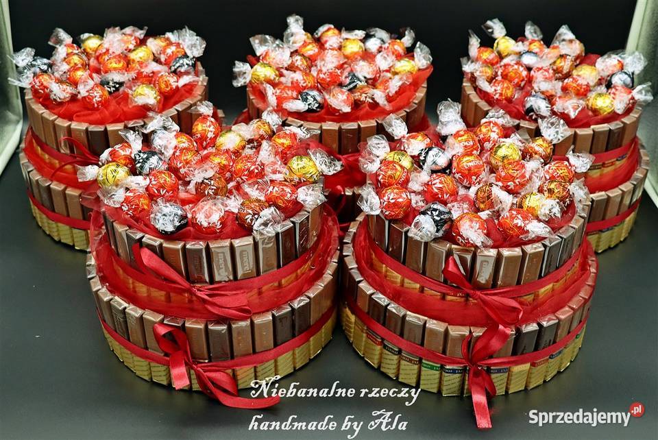 Tort ze słodyczy Merci Lind Lindor słodki torcik Kutno