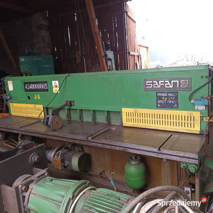 Gilotyna hydrauliczna SAFAN z podajnikiem 25003