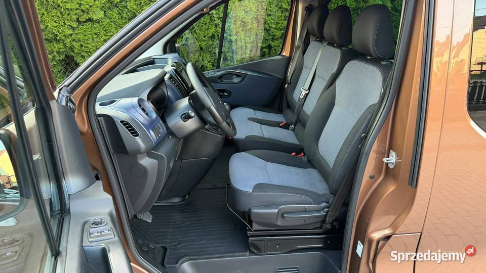 Opel Vivaro L2 H1 DŁUGI 9osobowy z Niemiec Stan Opatów