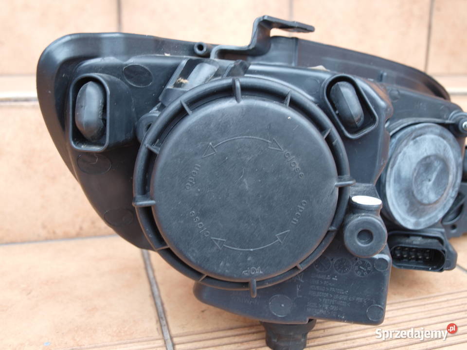 VW Golf Plus lampa lewa przód 2005 2009r europa Kalisz