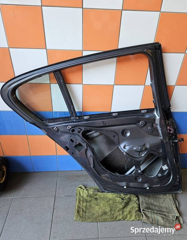 BMW F20 DRZWI LEWY PRZÓD B39 Rok produkcji 2017 Milicz
