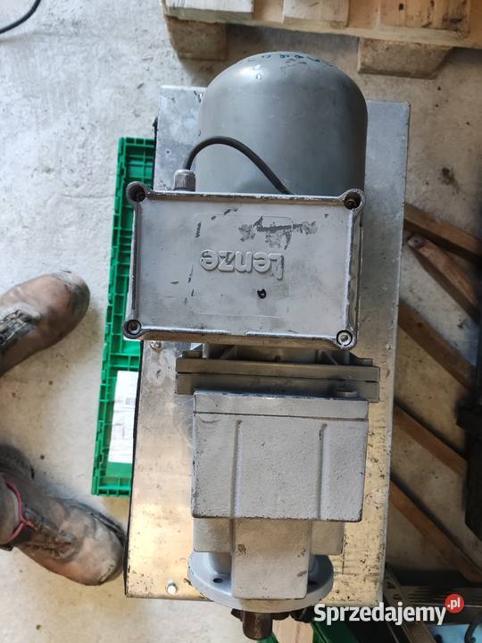 Motoreduktor prosty 025kw 400V 31obrmin kryza Pozostałe Libusza sprzedam