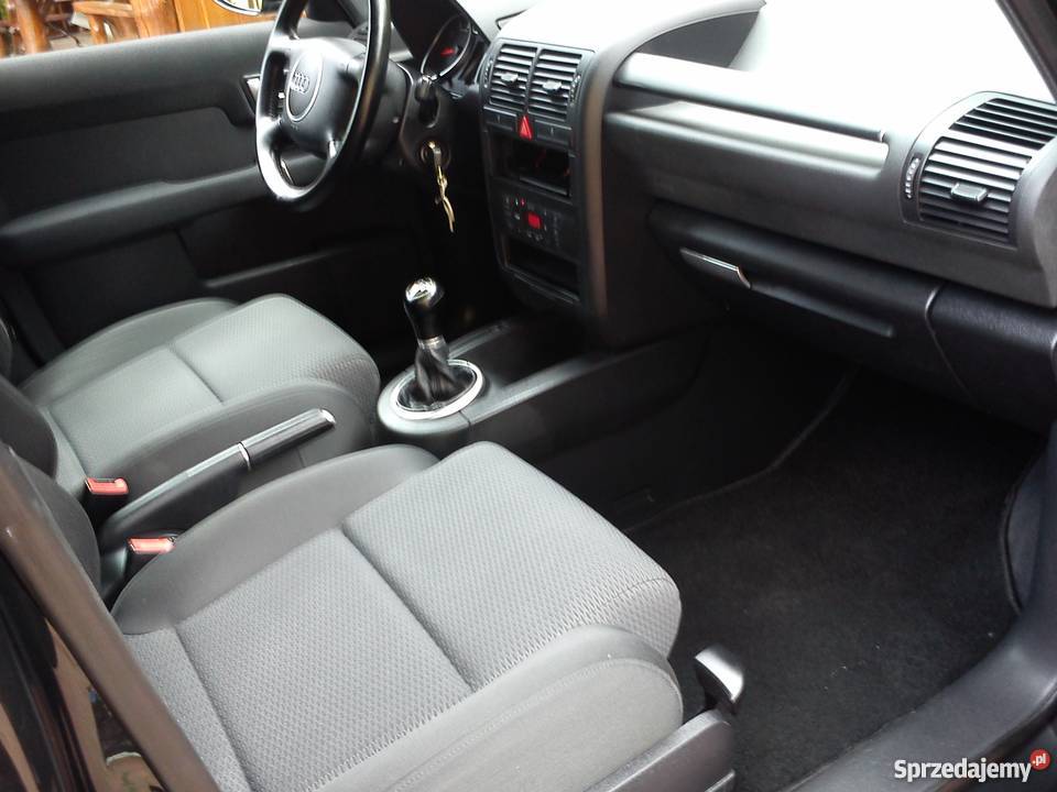 AUDI A2 14i 75 CZARNY KLIMATRONIK ALUSY OPŁATACH wspomaganie kierownicy