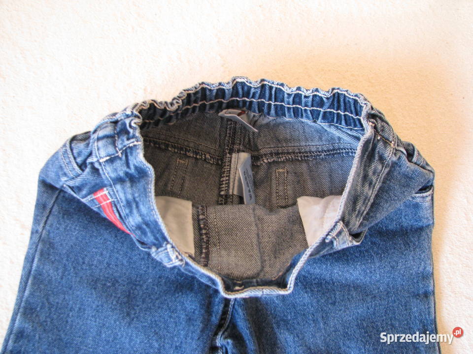 Urocze jeansowe spodnie dziewczęce z haftem na Brzegi