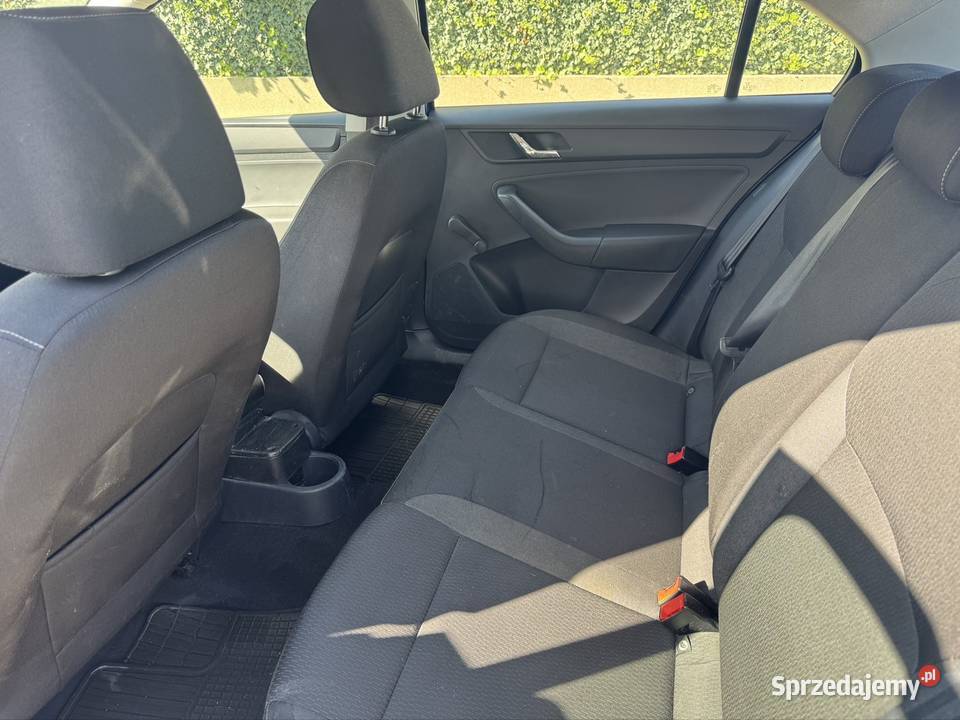 Piękna Skoda rapid 2015 12Tsi 4el szyby Aux gniazdo AUX