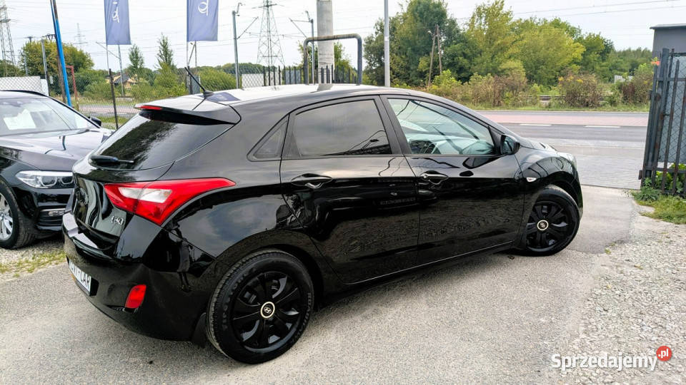 Hyundai i30 14i100OPŁACONYBezwypadkowy sprzedam