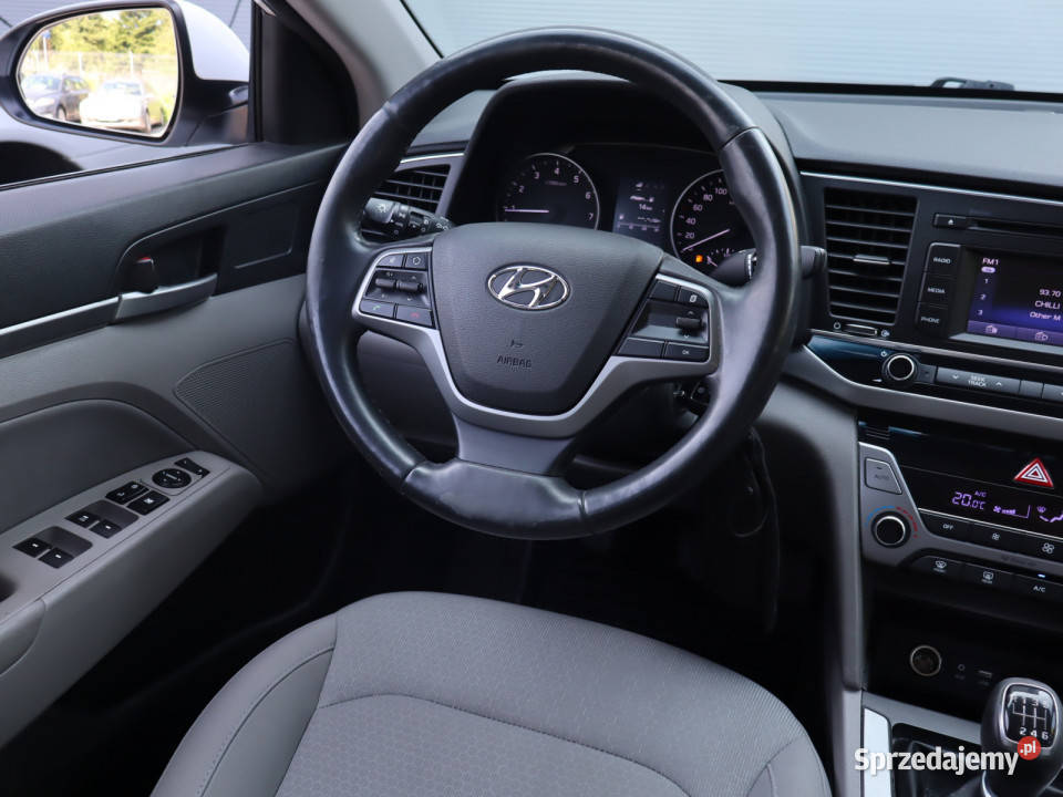 Hyundai Elantra 16 CVVT Elantra