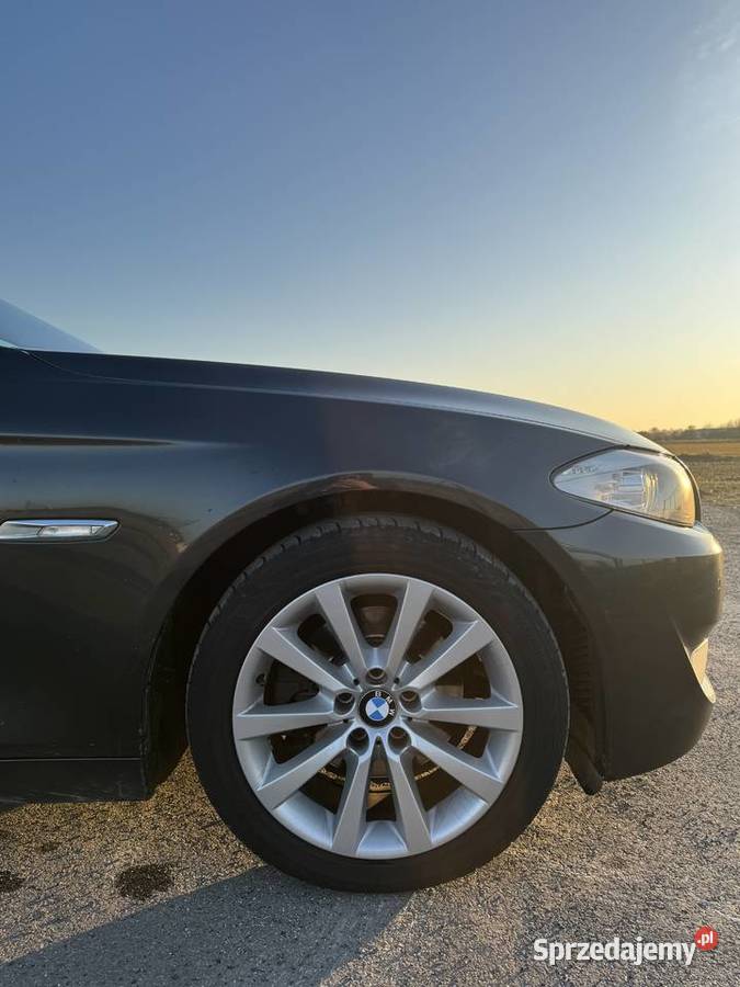 BMW F11 520D salon Niedrzwica Duża