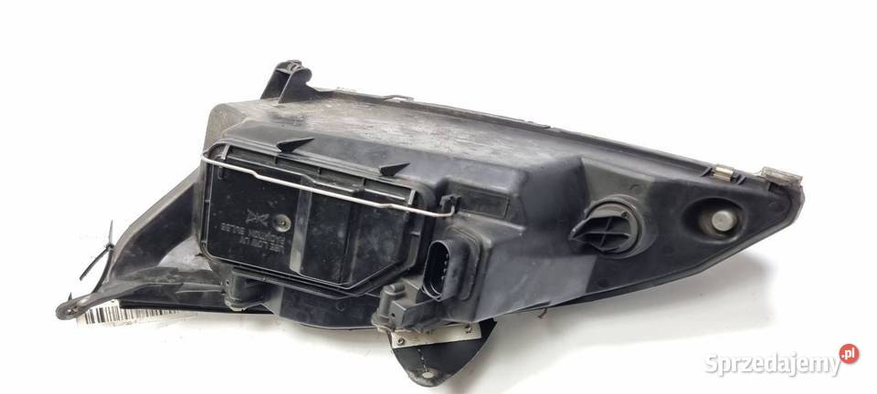 LAMPA PRAWA PRZÓD FORD FOCUS MK1
