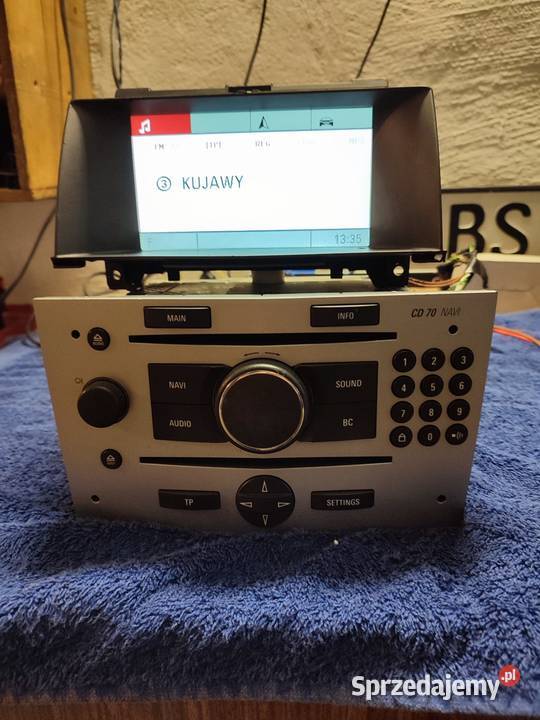 Radio CD 70 Navi z wyświetlaczem CID kolorowym