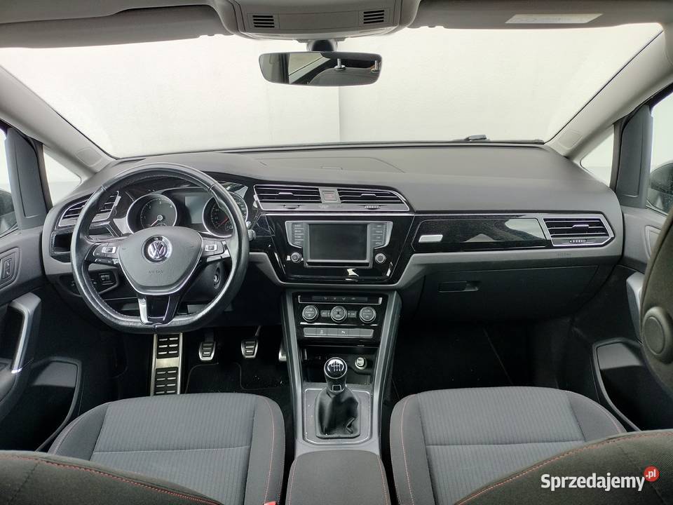 Volkswagen Touran 7 osób doinwestowany bogate diesel Swarzędz sprzedam
