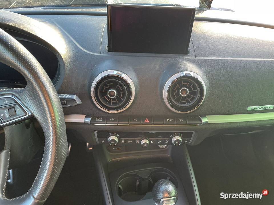 AUDI A3 III Sportback 14 TFSi ETron 150 SLine