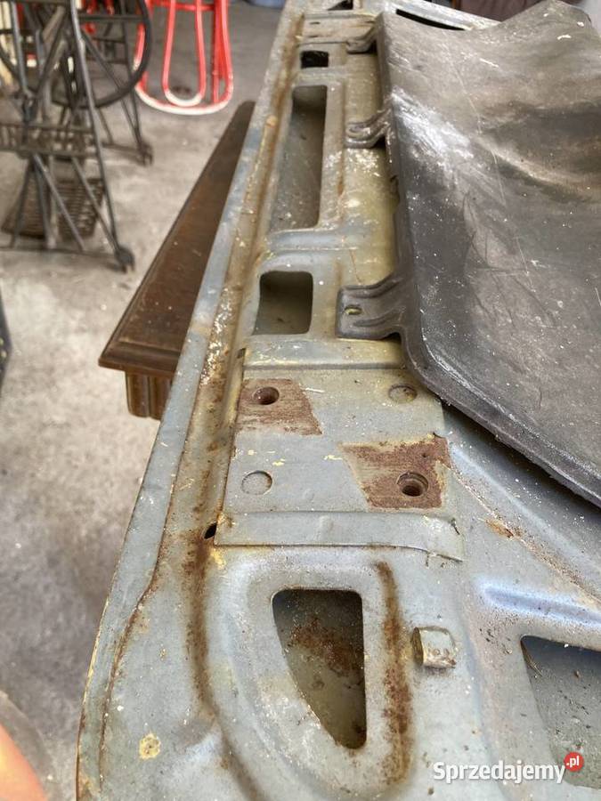 KARMANN GHIA KLAPA TYŁ osobowe Maski Grodków