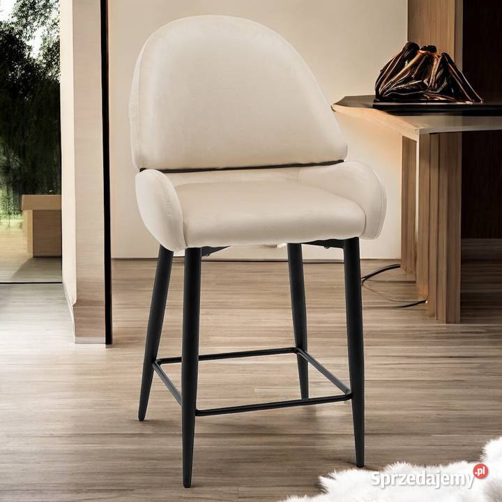 Hoker Tapicerowany Bergamo Jasnobeżowy Wysyłka Tarchały Małe