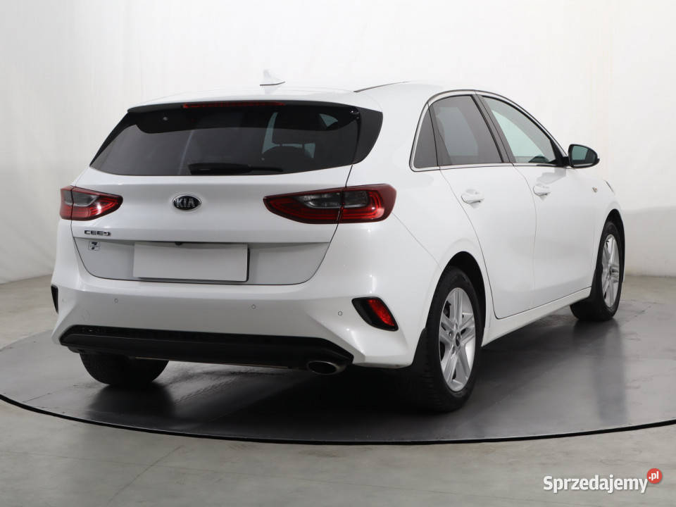 Kia Ceed 10 TGDI światła do jazdy dziennej śląskie Katowice