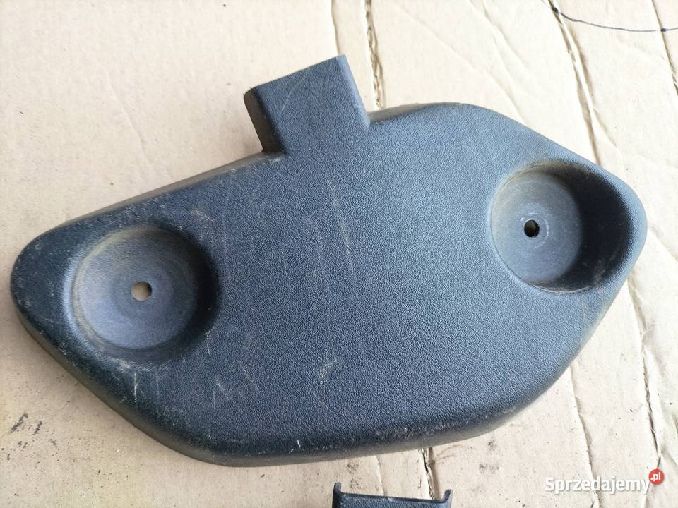 PEUGEOT 306 XN UCHWYT OSŁONA LAMPY TYŁ TYLNEJ Kamień-Kolonia sprzedam