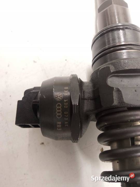 POMPOWTRYSKIWACZ 038130073AK 0414720038 19 TDI