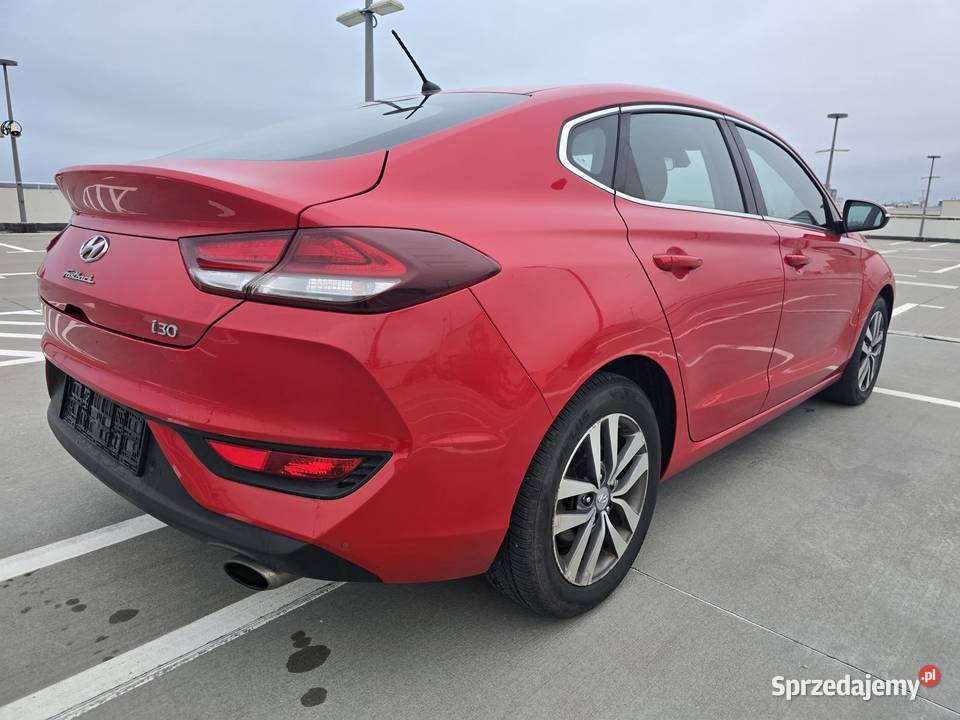 Hyundai i30 fastback 120