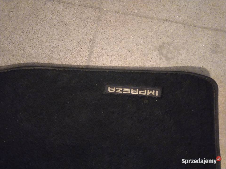 Dywaniki welurowe oryginał Subaru impreza sprzedam