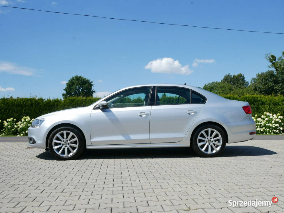 Volkswagen Jetta 16TDI 140 Eu5 Sedan Comfrotline wielofunkcyjna kierownica śląskie Goczałkowice-Zdrój