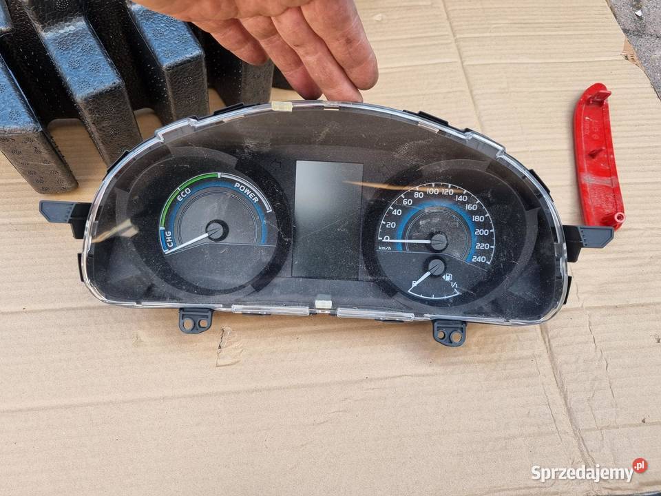 LICZNIK TOYOTA AURIS II E18 LIFT 18 HYBRYDA sprzedam