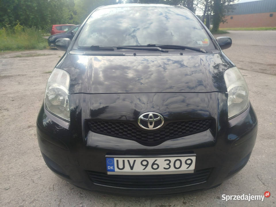 Toyota Yaris 5drzwi bez korozji zadbana w nieuszkodzony Toruń sprzedam