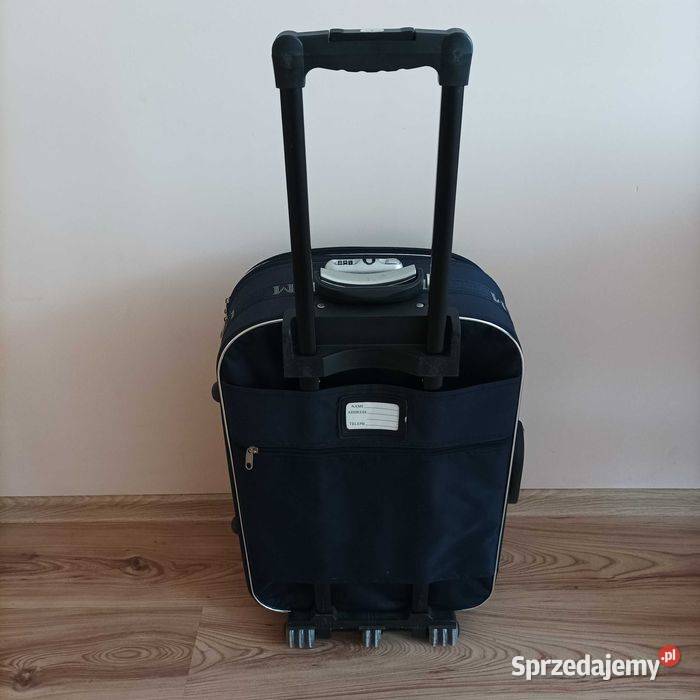Walizka podróżna na kółkach