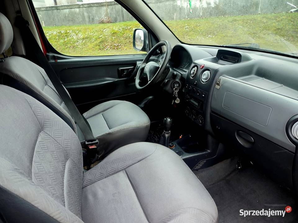 Citroen Berlingo Lift 19 D 2004 Rok produkcji 2004 Motoryzacja podkarpackie Jasło