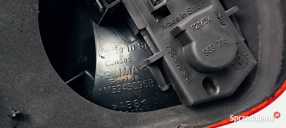 LAMPA LEWA TYŁ SEAT TOLEDO II 1M5945095B Lipno