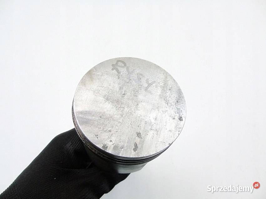 TŁOK KORBOWÓD 4379978 FIAT 126P 650 MALUCH FSM osobowe Blok silnika