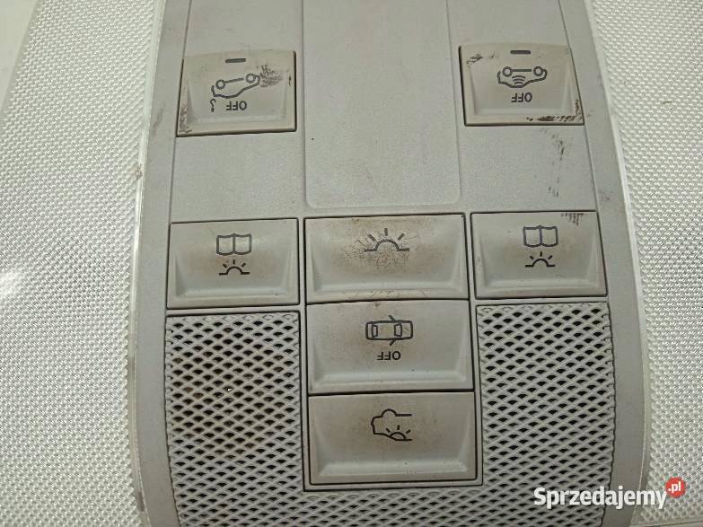 LAMPKA PODSUFITKI EUROPA MercedesBenz Cklasa III Rok produkcji 2009 Oświetlenie kabiny