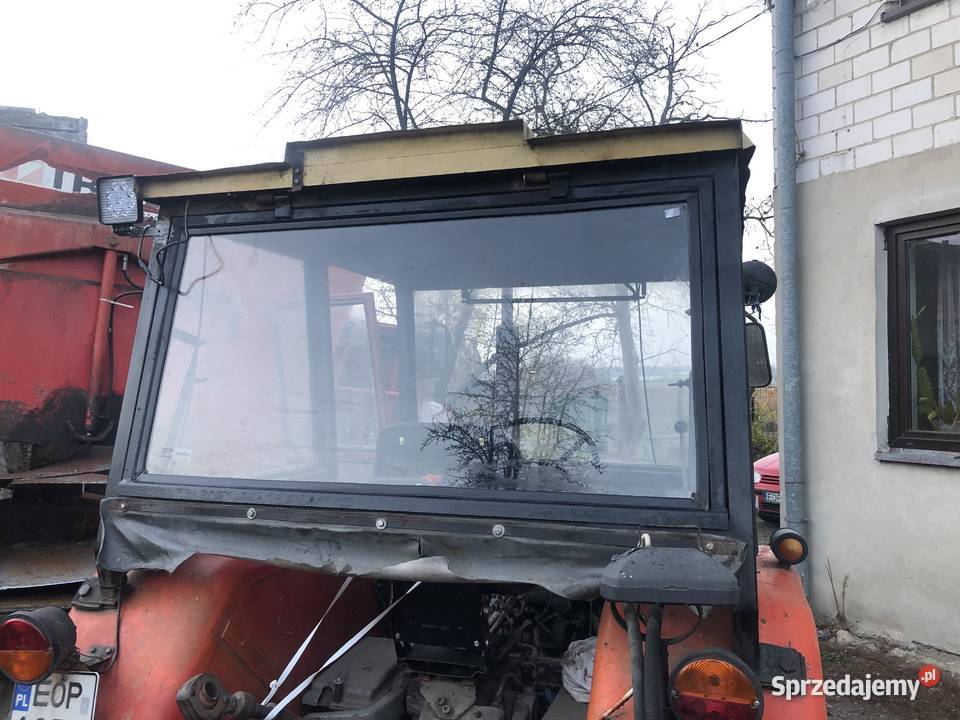 Kabina ciągnikowa do C 330 Owczary sprzedam