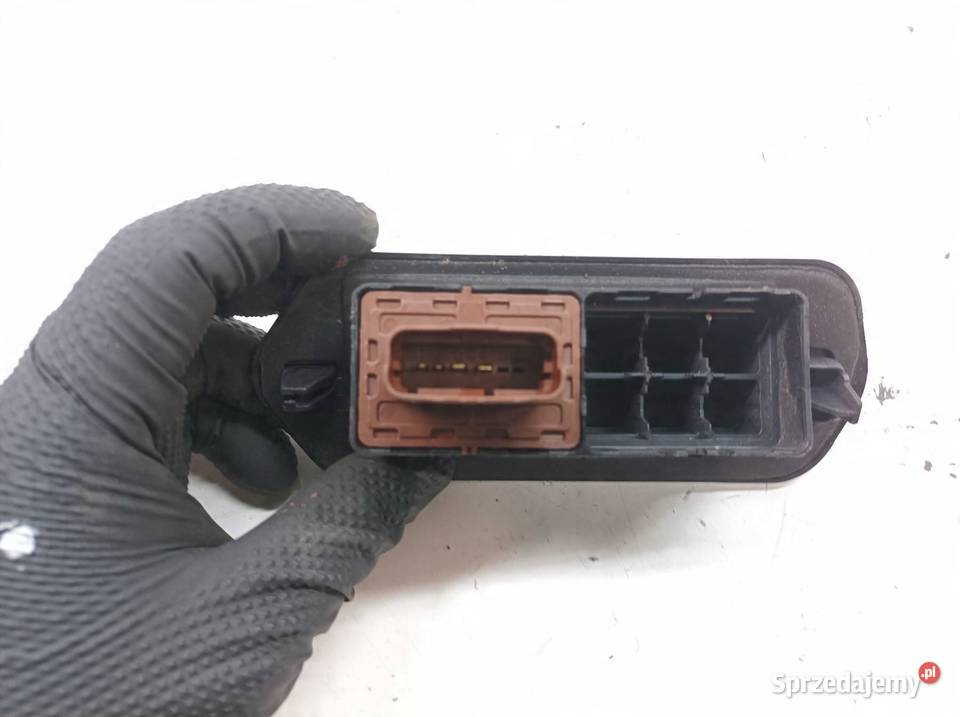 CZUJNIK SENSOR STYCZNIK DRZWI 8200428700E Rok produkcji 2019 Motoryzacja