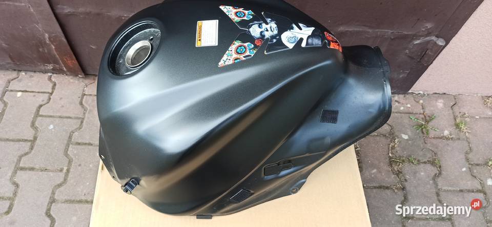 Zbiornik bak Suzuki gsxs 1000 2020 czarny mat małopolskie Osiek