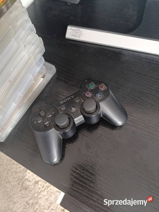 syndyk sprzeda Playstation 3 z 20 grami i padem Gry na konsole