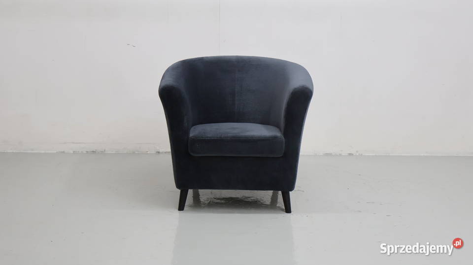 TEJ WYGODNY FOTEL OKAZJA czarny welur tkanina 72cm Dom i Ogród wielkopolskie Poznań