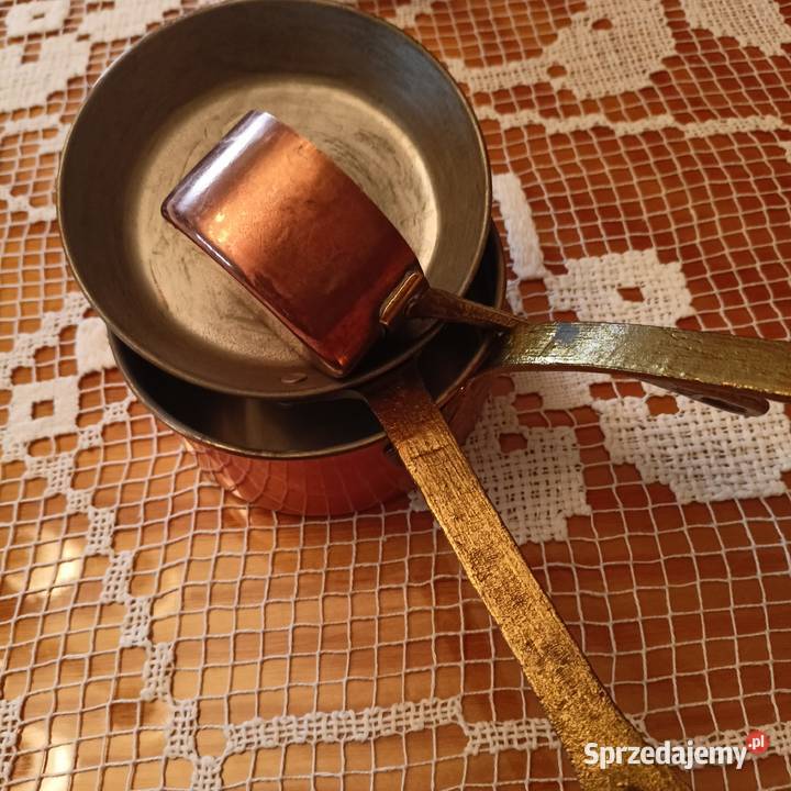Trzy rondle patelnie mosiądz