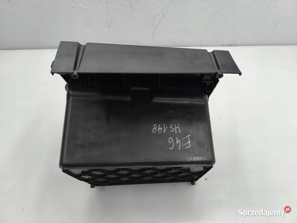 SCHOWEK BAGAZNIKA BMW E46 19 KOMBI Schowki, półki