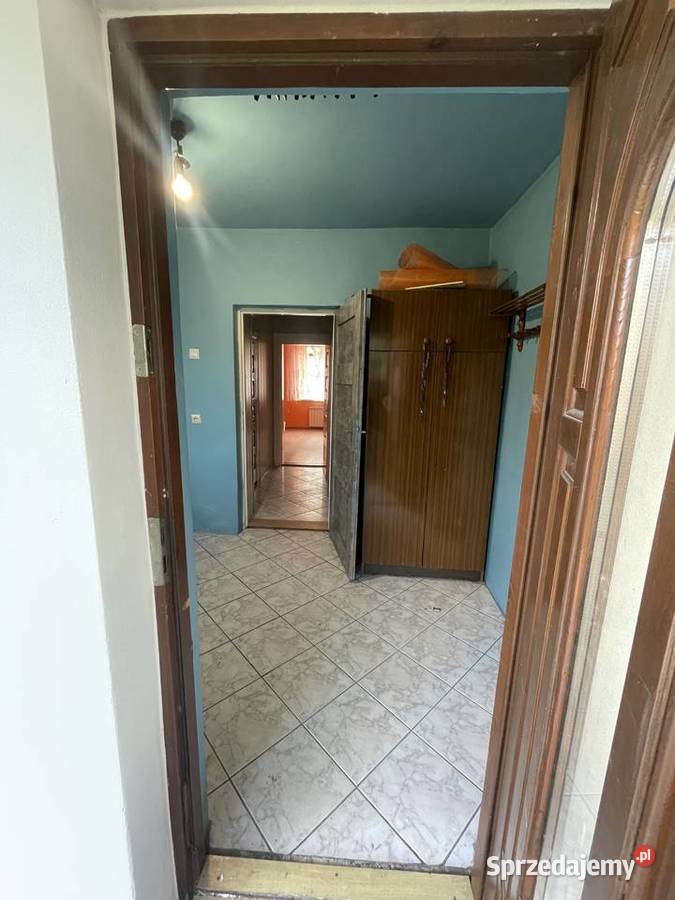 Dom z działka 1700m2 mieszkalny Sprzedaż Ćmielów