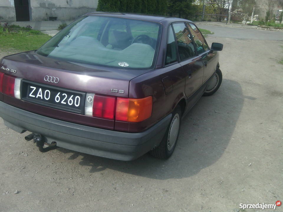Audi 80 B3 18 benzyna GAZ 87r AUTO DO JAZDY do Sedan / Limuzyna Tomaszów Lubelski sprzedam