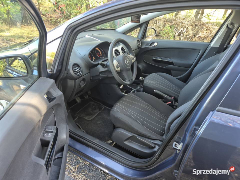 Opel Corsa 12 benzyna Fajny stan Nowy olej I Skierniewice