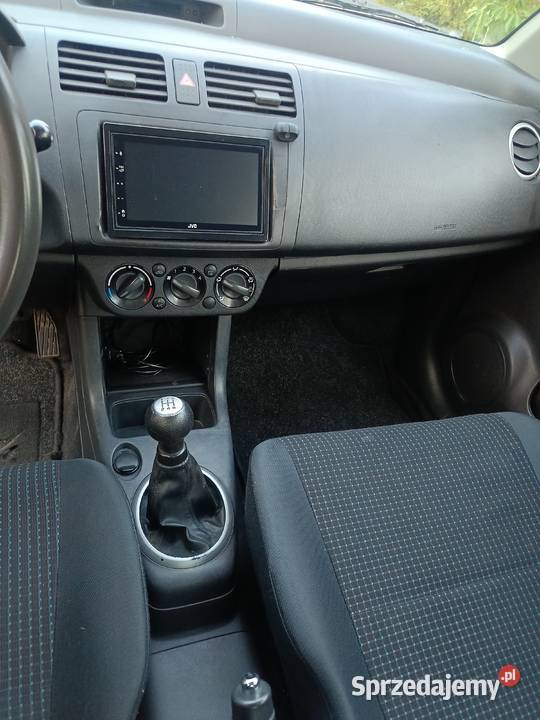 Suzuki Swift Rok produkcji 2006 Kurów